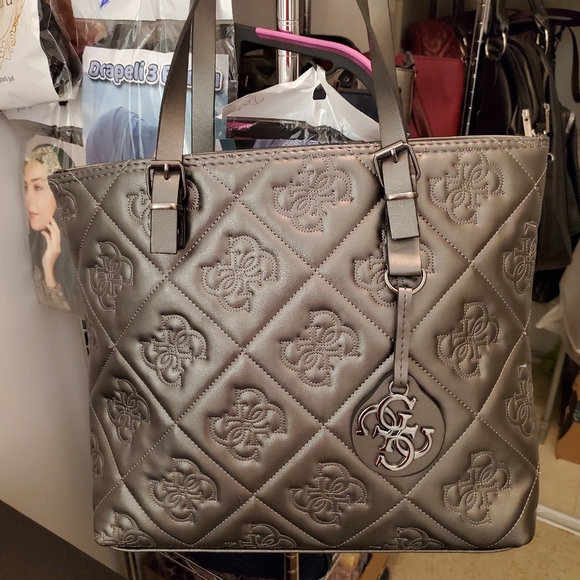 Purse - Picture 1 of 1